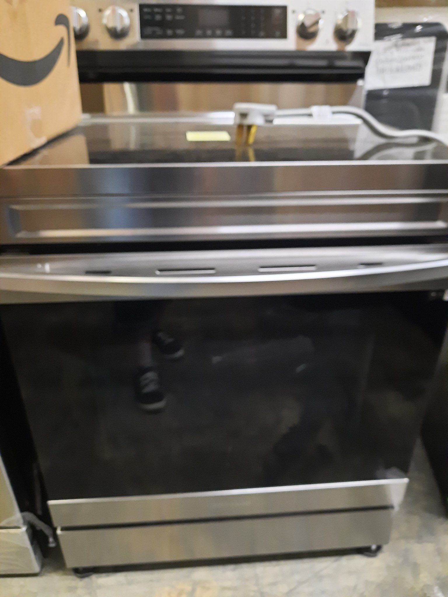 Samsung *NE63A6511SS   6.3 cu. ft. Smart Wi-Fi Enabled Convection Electric Freestanding Range with No Preheat AirFry in Stainless Steel