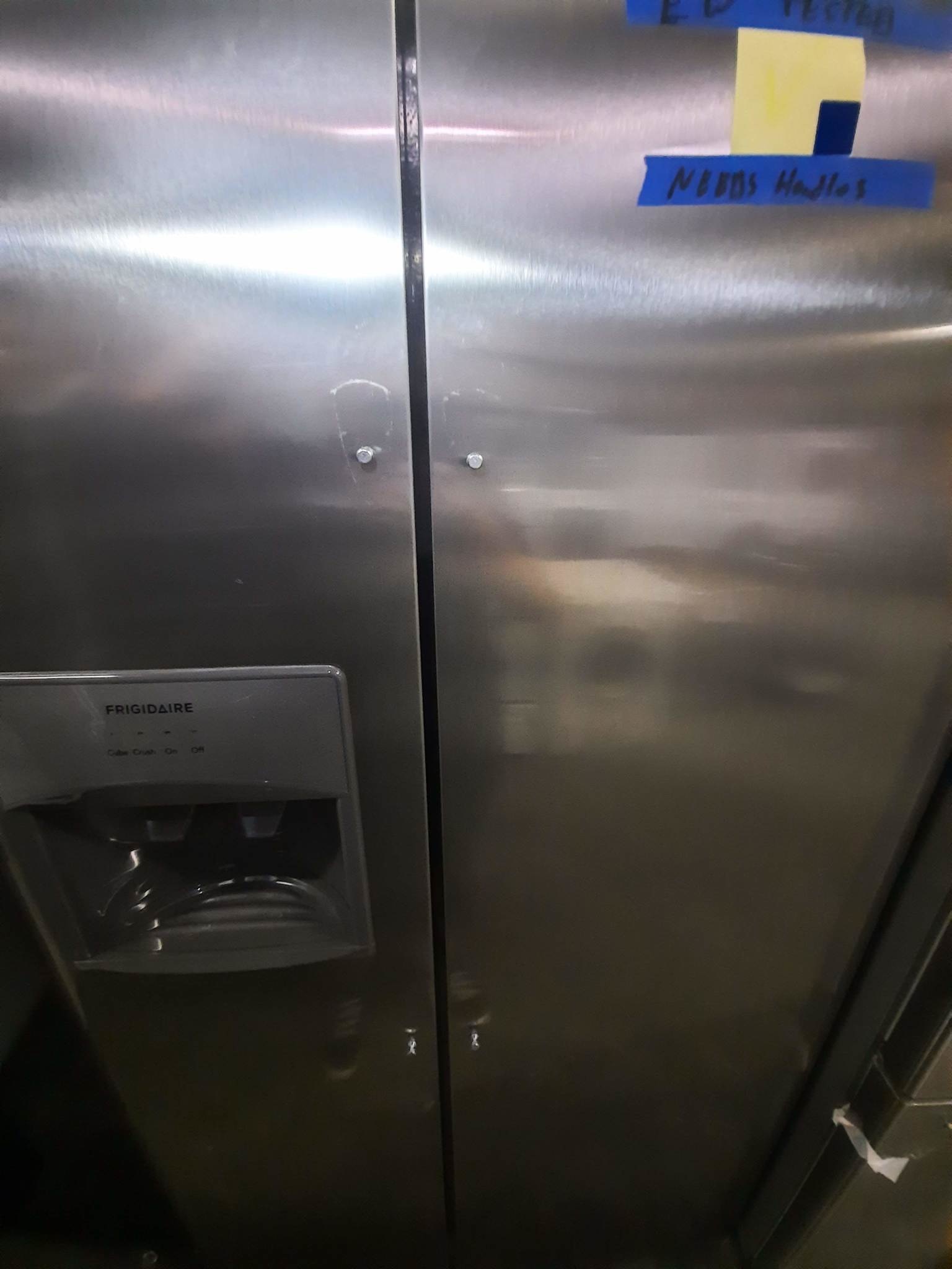 Frigidaire Frigidaire LFSS2612TF4 (4A103139580)  25.5-cu ft Side-by-Side Refrigerator with Ice Maker (EasyCare Stainless Steel)