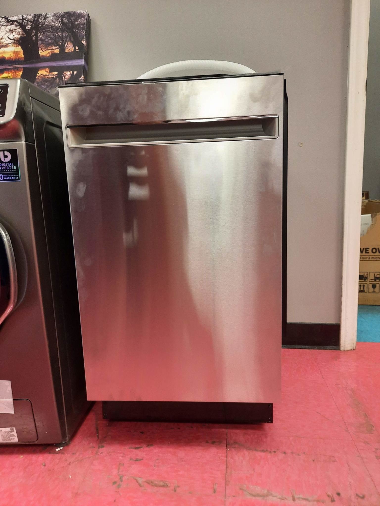 GE PDT145SSLSS *Profile 18 in. Top Control ADA Dishwasher in Stainless Steel with Stainless Steel Tub and 47 dBA