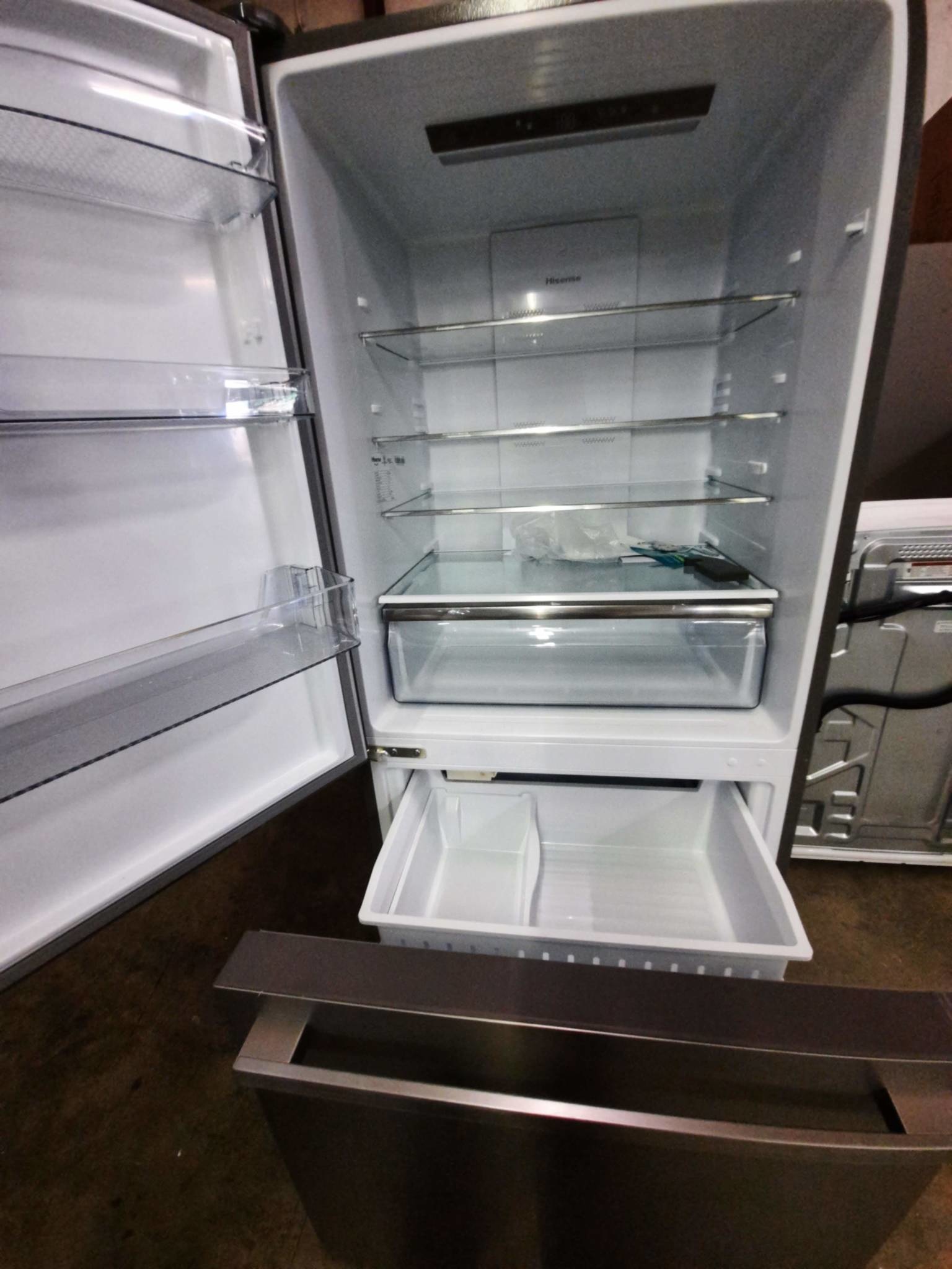 Hisense Hisense  HRB171N6BSE  17.2-cu ft Counter-Depth Bottom-Freezer Refrigerator with Ice Maker (Stainless Steel) ENERGY STAR