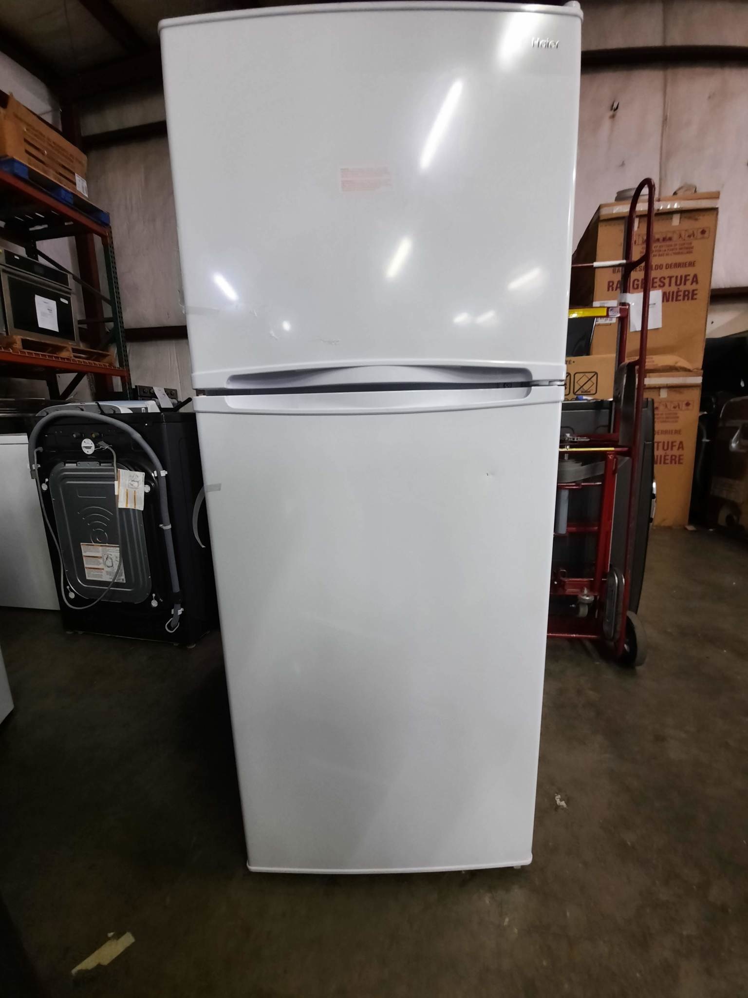 Haier HA10TG21BSW  9.8 cu. ft. Top Freezer Refrigerator in White