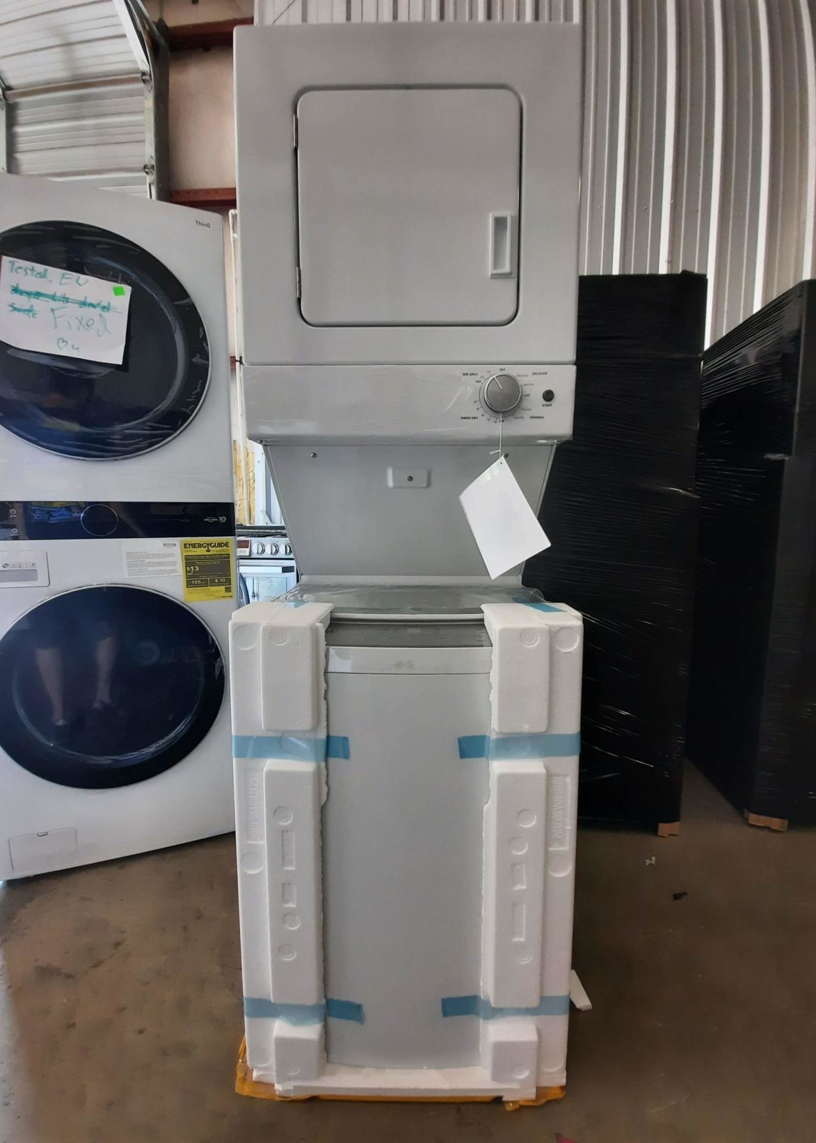 Whirlpool Whirlpool WET4024HW0 Electric Stacked Laundry Center with 1.6-cu ft Washer and 3.4-cu ft Dryer