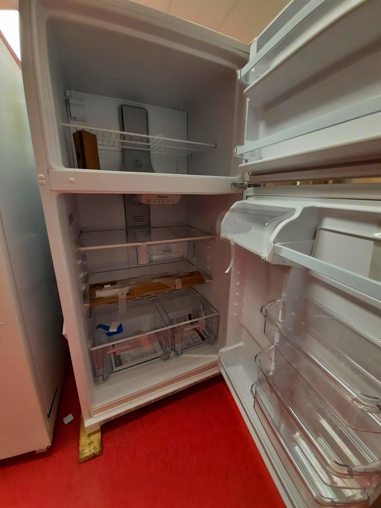 Whirlpool *WRT311FZDW 20 cu. ft. Top Freezer Refrigerator in White