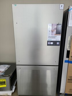 Hisense *HRB171N6BSE 17.2-cu ft Counter-Depth Bottom-Freezer Refrigerator with Ice Maker (Stainless Steel) ENERGY STAR