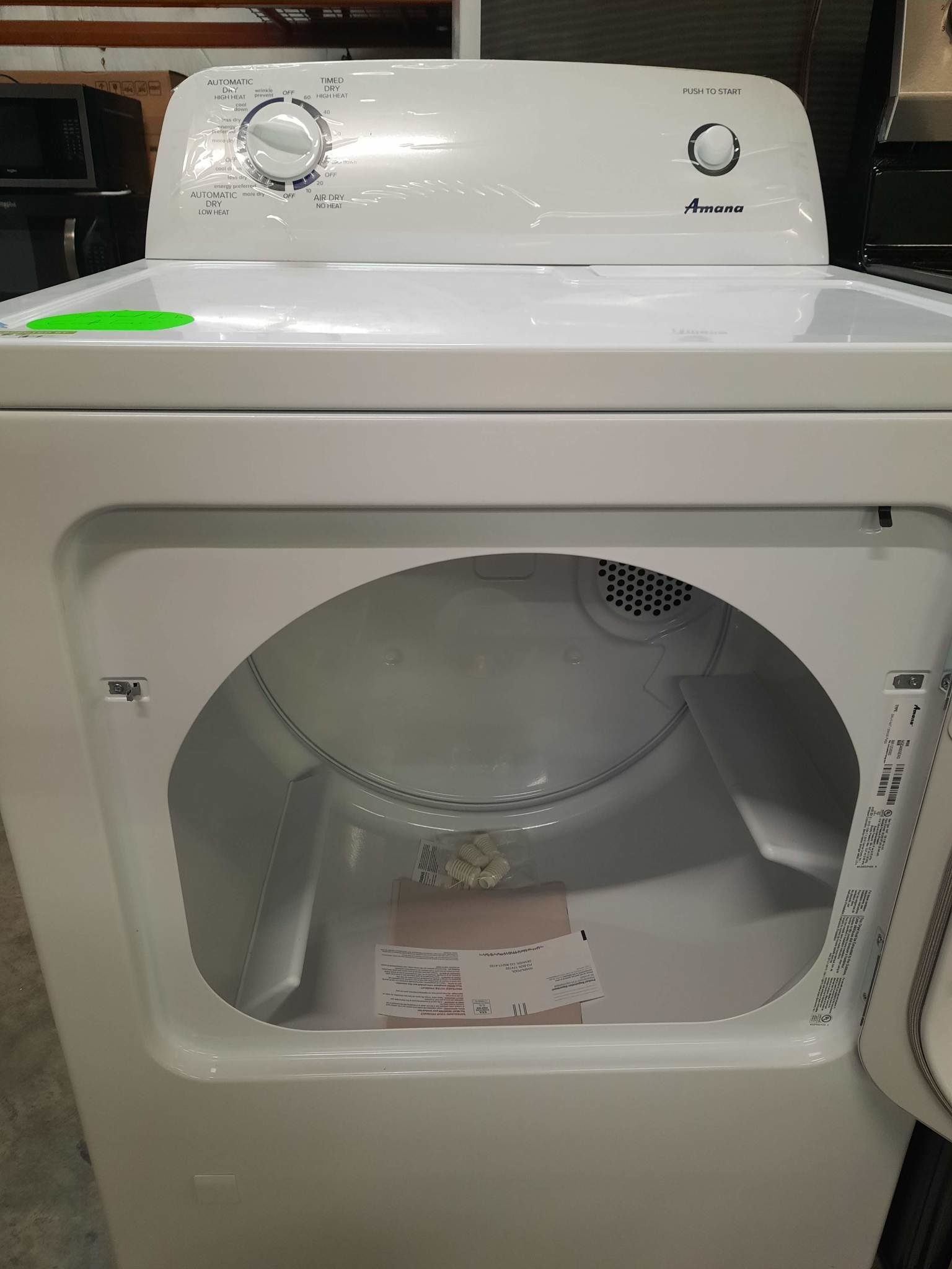 Amana *NGD4655EW  6.5-cu ft Reversible Side Swing Door Gas Dryer (White)