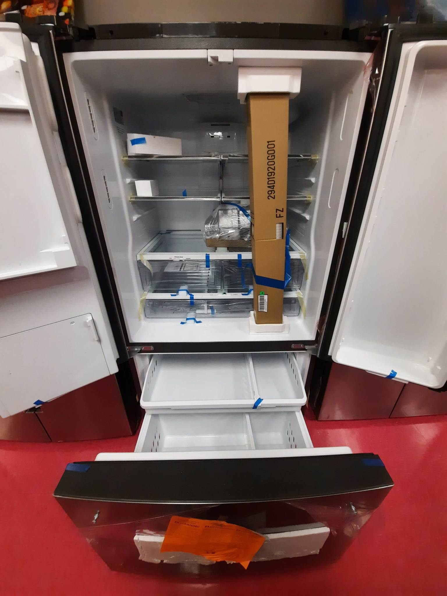 CAFE *Café  CFE26KP2NNS    25.6 Cu. Ft. French Door Refrigerator - Stainless steel