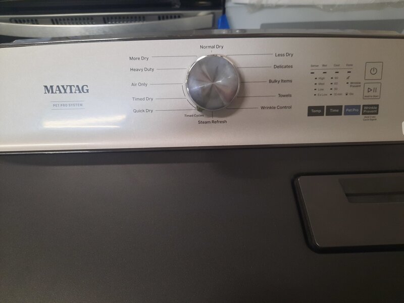 Maytag *MED6500MBK  Pet Pro 7-cu ft Steam Cycle Electric Dryer (Volcano Black)