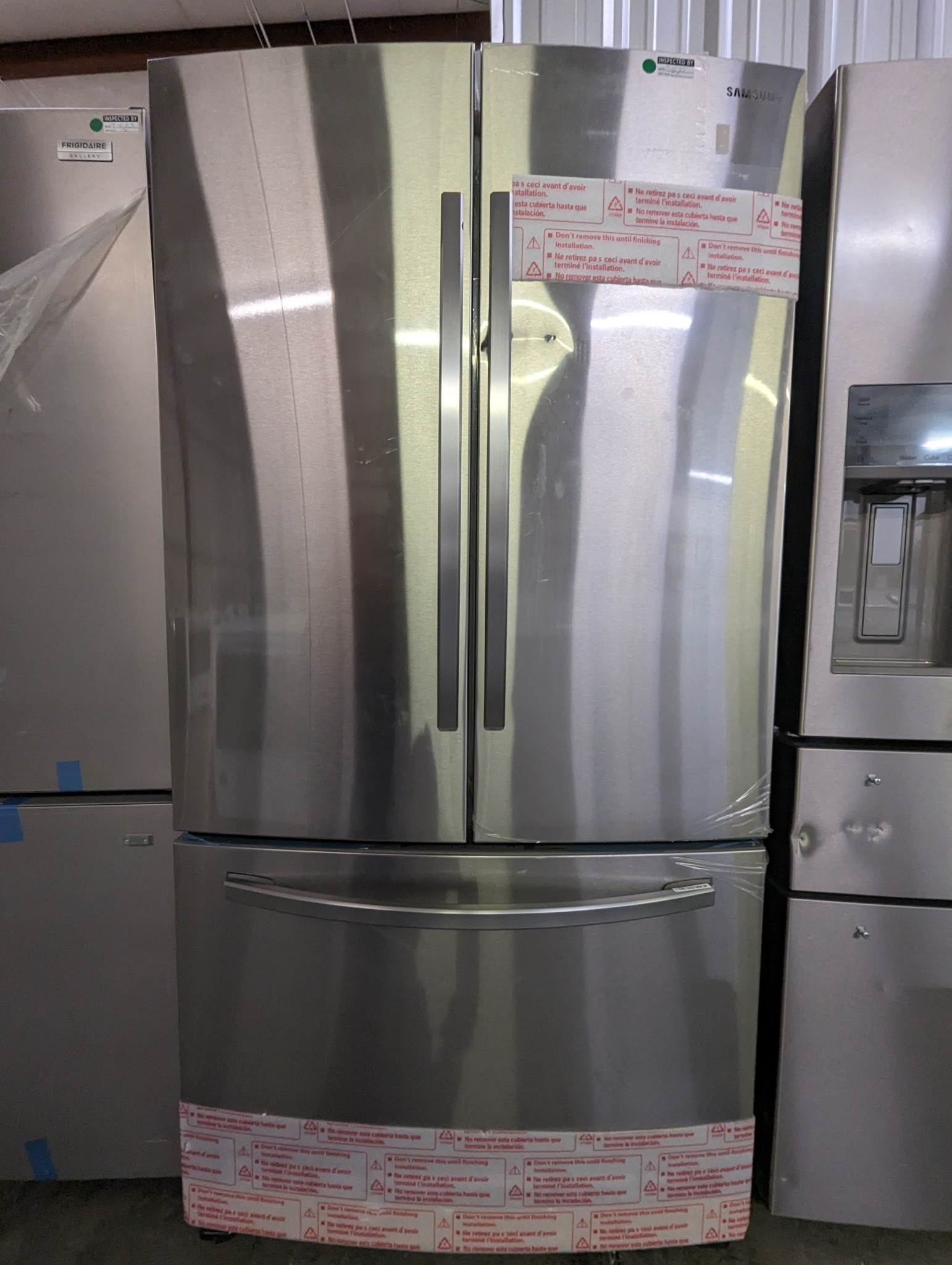 Samsung **RF28T5001SR Clearance 28.2-cu ft French Door Refrigerator with Ice Maker (Fingerprint-Resistant Stainless Steel) ENERGY STAR