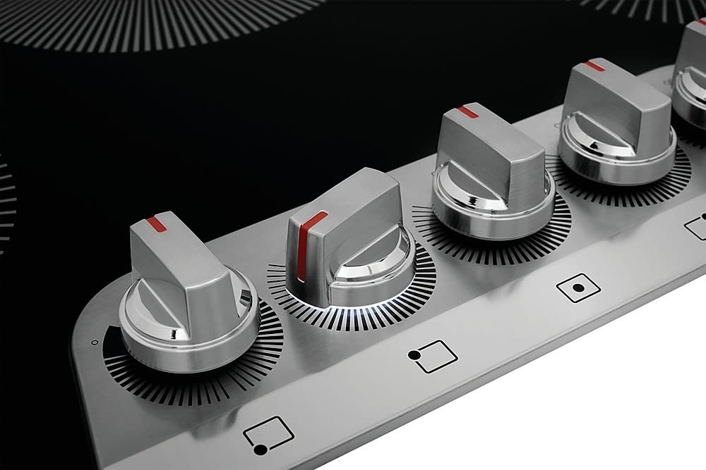 Frigidaire *GCCE3070AS  30 in. Radiant Electric Cooktop in Stainless Steel with 5 Burner Elements, including Dual Burner