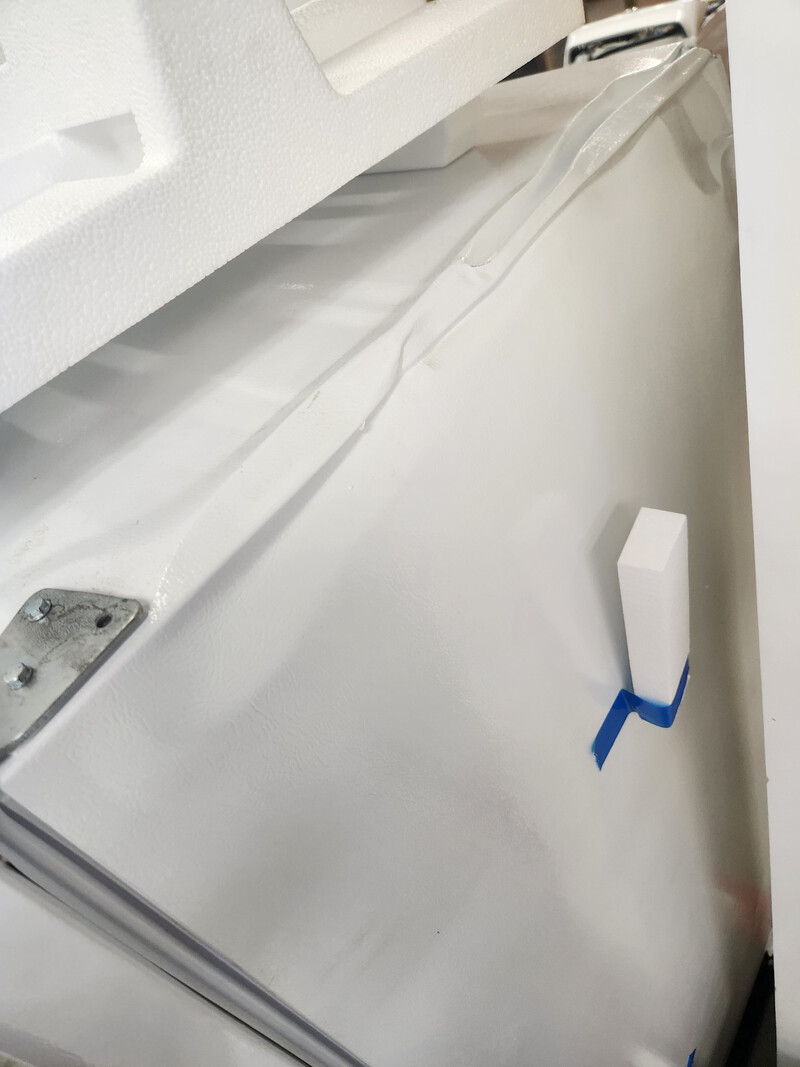 Whirlpool *** (DS) WRT318FZDW  18.2 cu. ft. Top Freezer Refrigerator in White