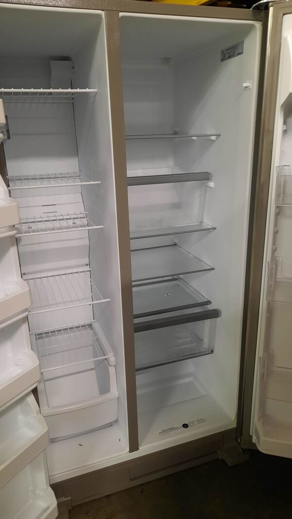 Whirlpool *WRS315SNHM   25 cu. ft. Side by Side Refrigerator in Monochromatic Stainless Steel