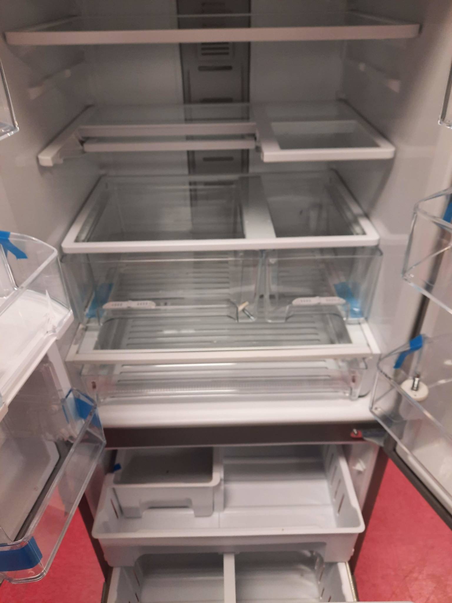 Whirlpool *WRF560SEHZ  19.7-cu ft 3-Door 30-in French Door Refrigerator with Exterior Water - Fingerprint Resistant Stainless Steel