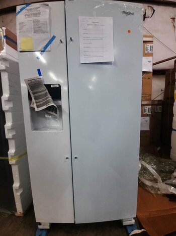 Whirlpool *WRS321SDHW  33in  21.4-cu ft Side-by-Side Refrigerator with Ice Maker (White)