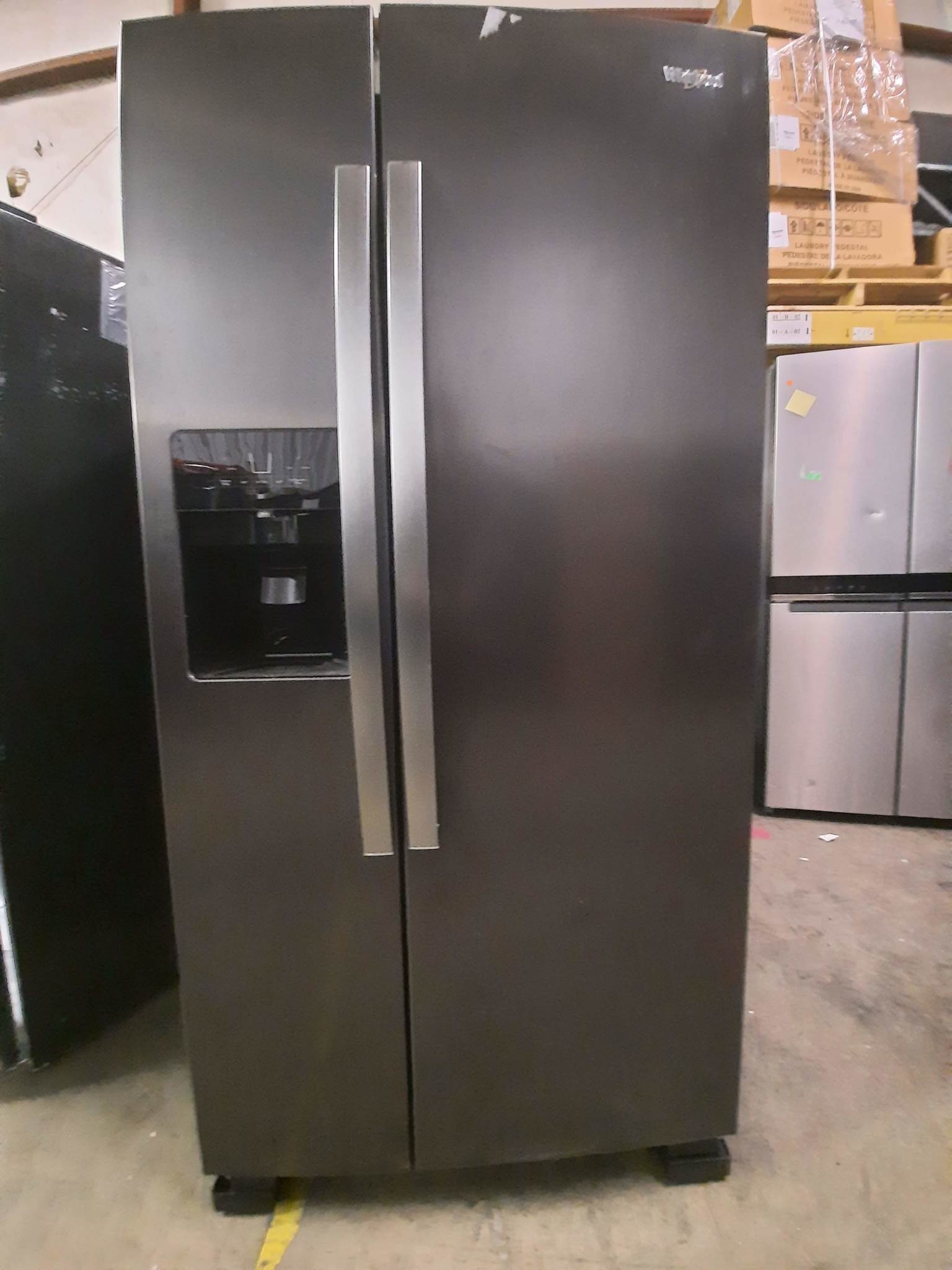 Whirlpool *WRS321SDHV  21.4-cu ft Side-by-Side Refrigerator with Ice Maker (Fingerprint Resistant Black Stainless)