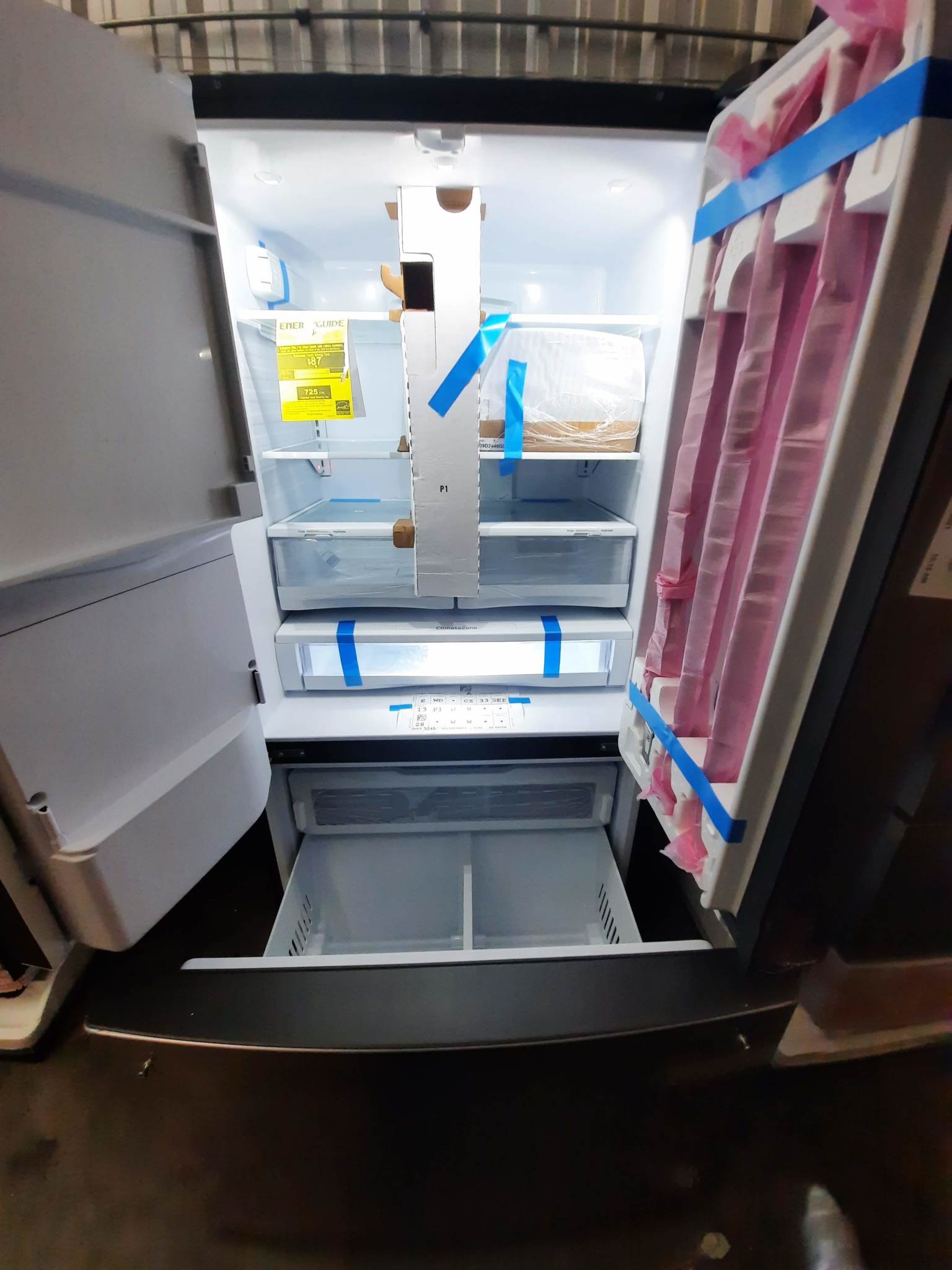 GE *GFE28GYNFS  27.7 cu. ft. French Door Refrigerator in Fingerprint Resistant Stainless Steel, ENERGY STAR