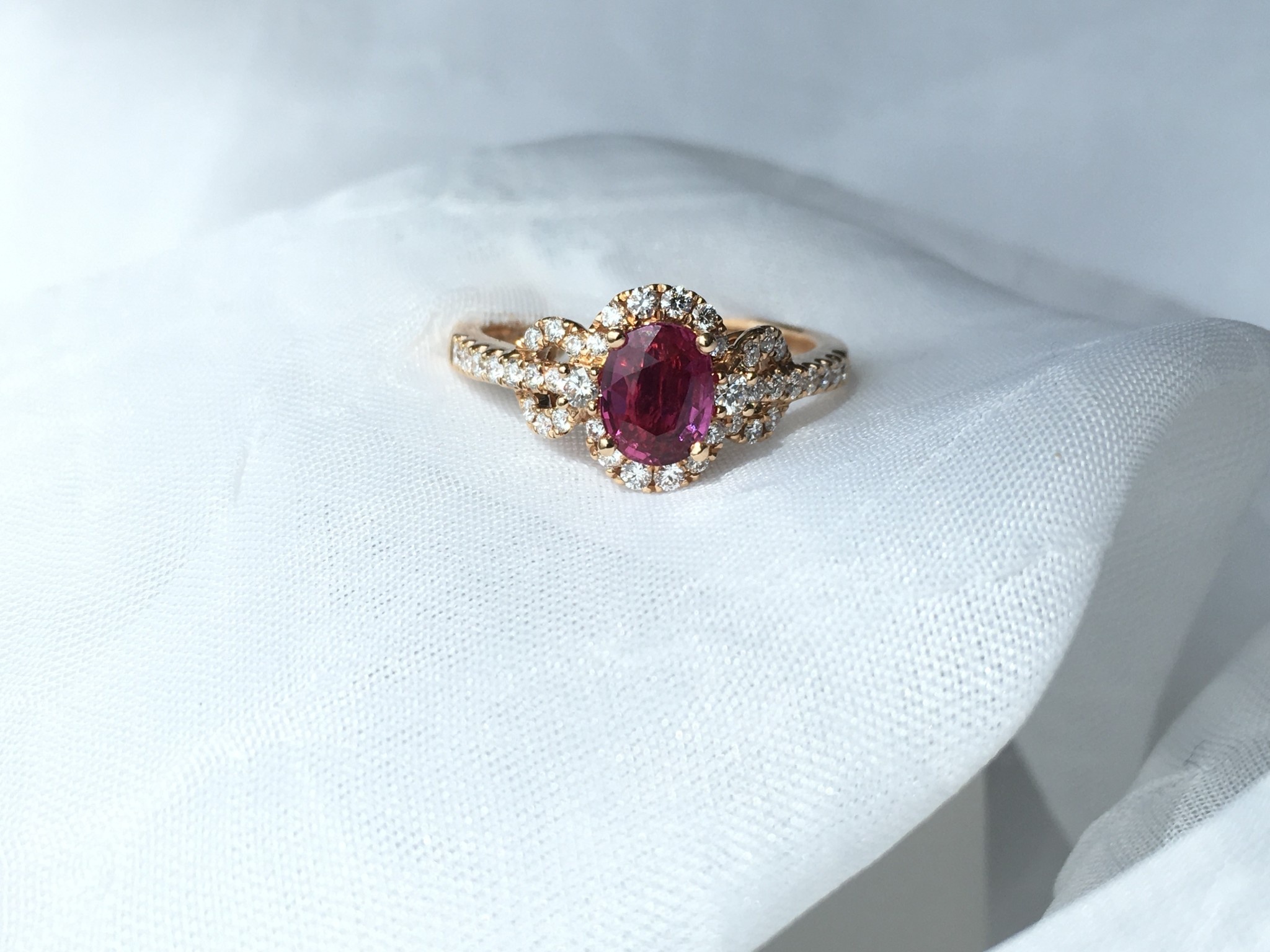 Looking for Pink Rings : r/EngagementRings