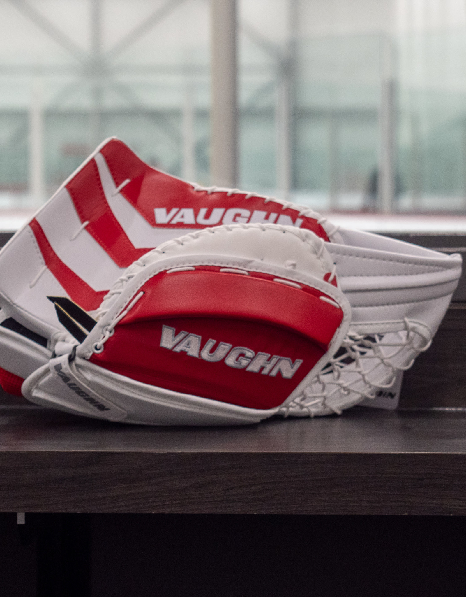 Vaughn Vaughn T Ventus SLR2 ST Intermediate Catch Glove - Wht-Red