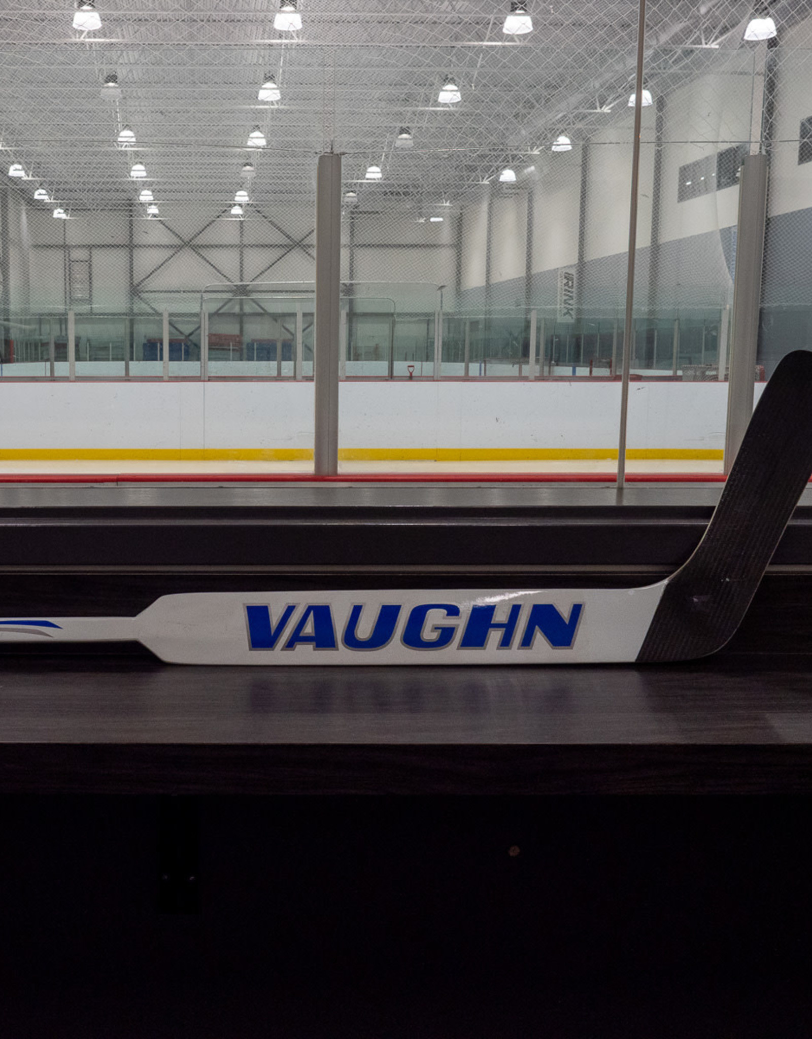 Vaughn VGS XF 1100 Goal Stick 24" White-Navy