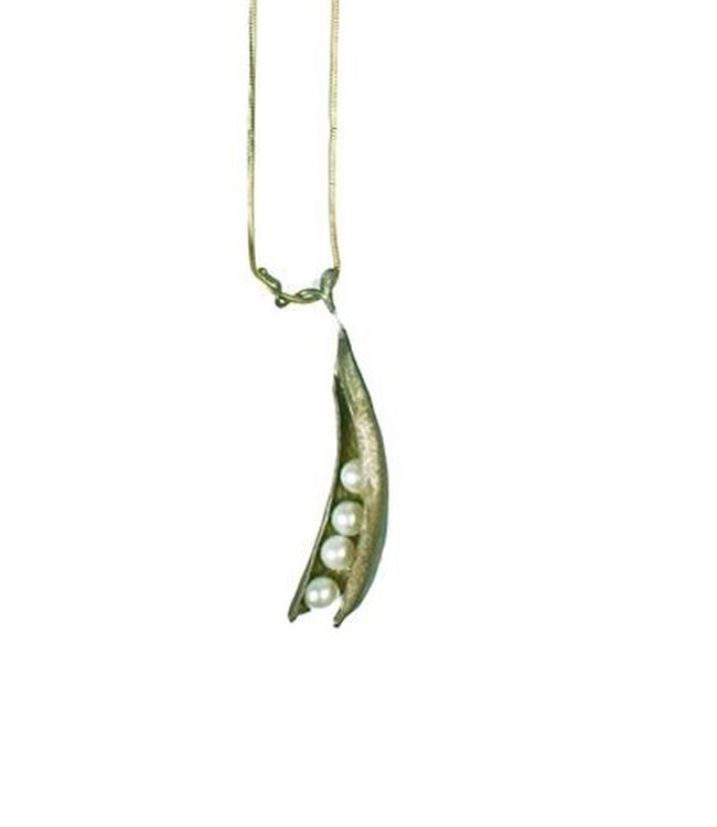Four Pearl Peapod Necklace