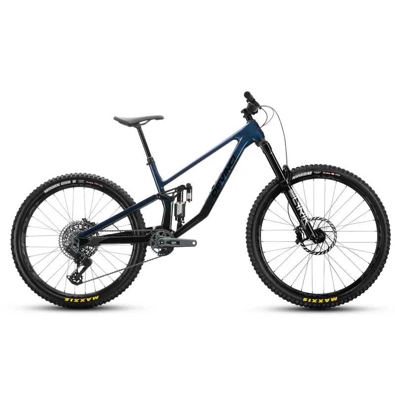 Devinci Troy Carbon 2026 - The Inside Line