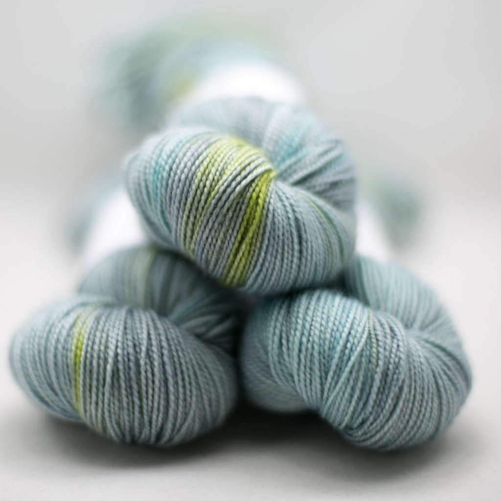 Thread BFL Singles Magpie Knits