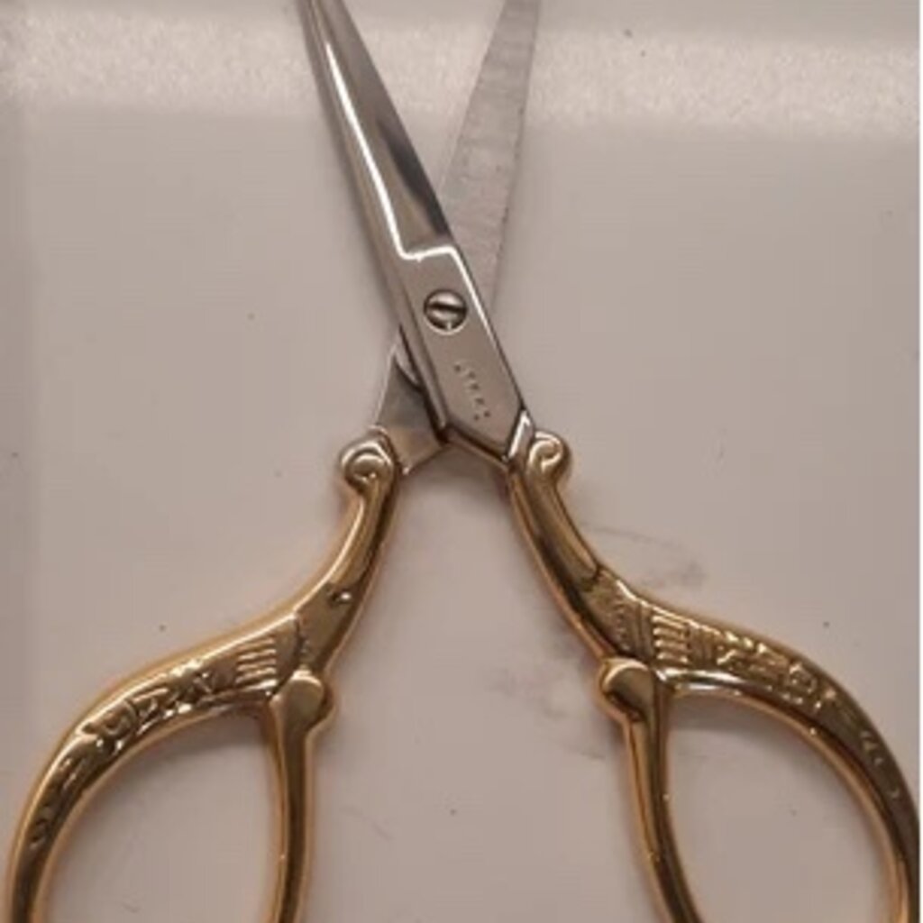 3.5 Rooster Bird Scissors Gold Plated Chicken Shaped Needlework