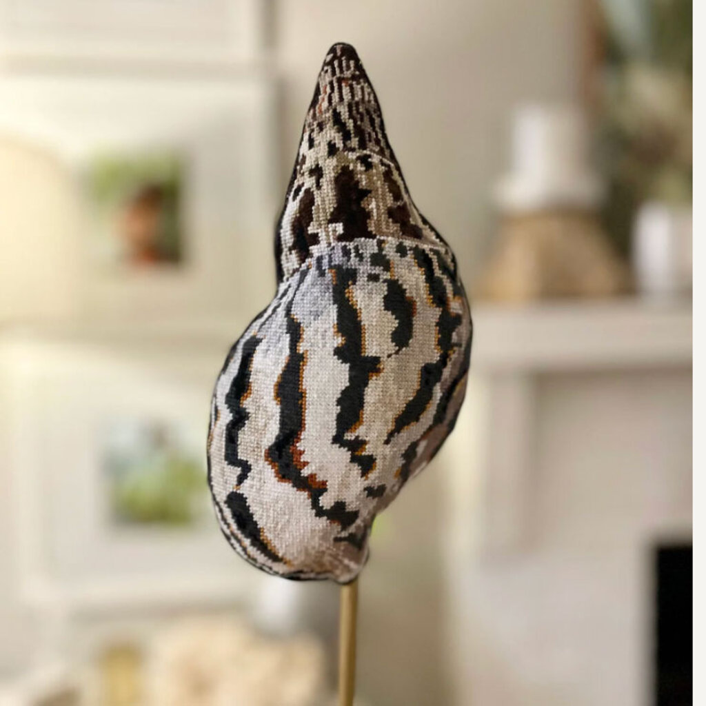 COLORS OF PRAISE Needlepoint Shells