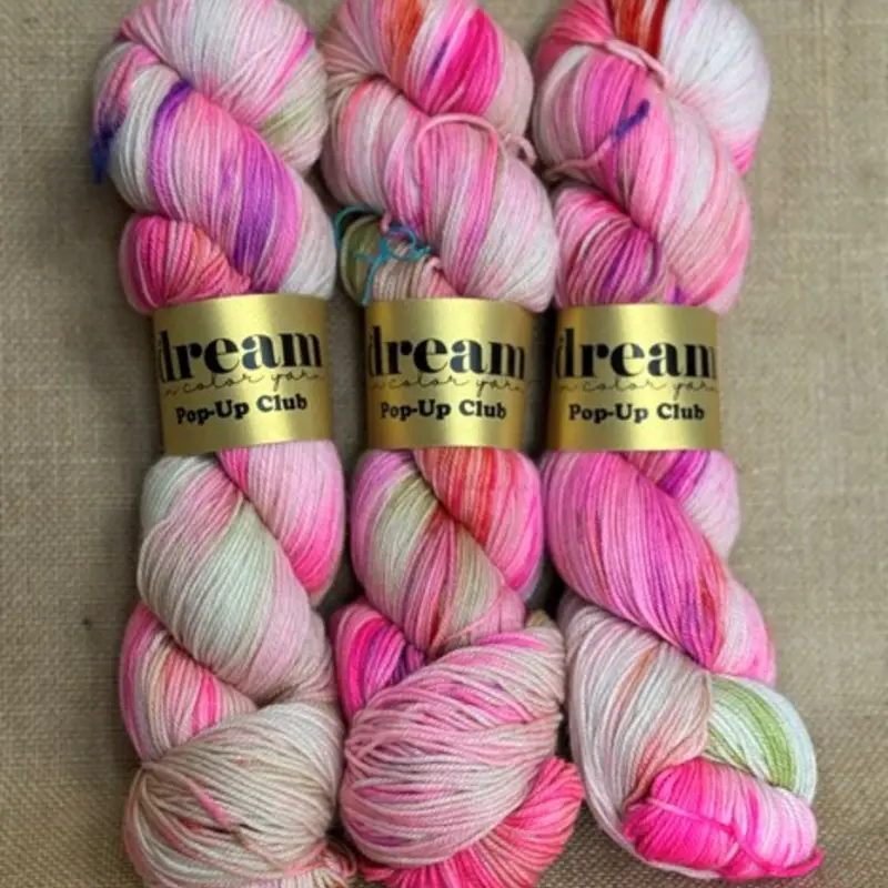 DREAM IN COLOR DREAM IN COLOR Smooshy Cashmere Pop-Up Club