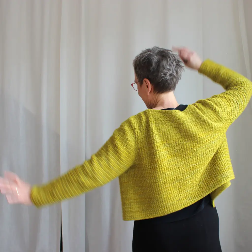 Ziggurats ASA TRICOSA Ziggurats: 16 Elegantly Seamless Knits