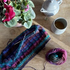 Magpie Knits Magpie Knits  CommuniTEA Crafting