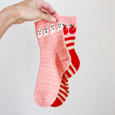 Magpie Knits Magpie Knits Sock Club