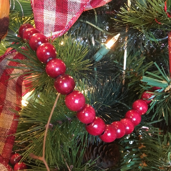 How Much Garland Do You Need? - Evolve For The Home Online
