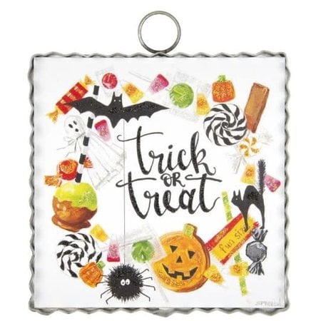 Mini Gallery Trick or Treat Wreath Wall Art