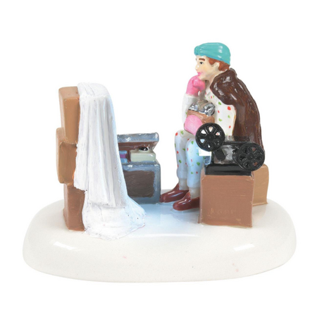 Department 56 Snow Village An Attic of Christmas Memories Lit Accessory