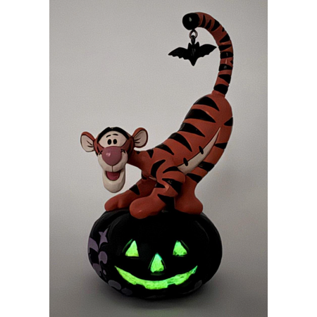 Jim Shore Jim Shore Tigger on Black Jack-O-Lantern Figurine
