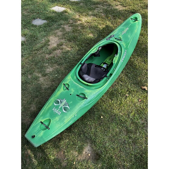 Dagger Kayaks - The Outfitters Shop at Zoar Outdoor