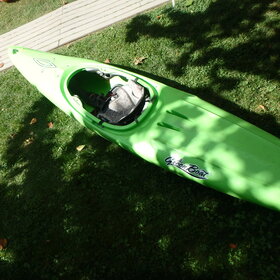 Dagger Green Boat- Green - consignment