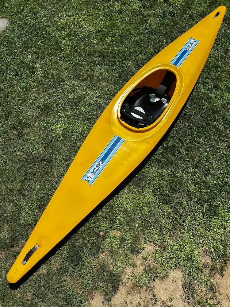 Drago Rossi Slalom Kayak - Consignment