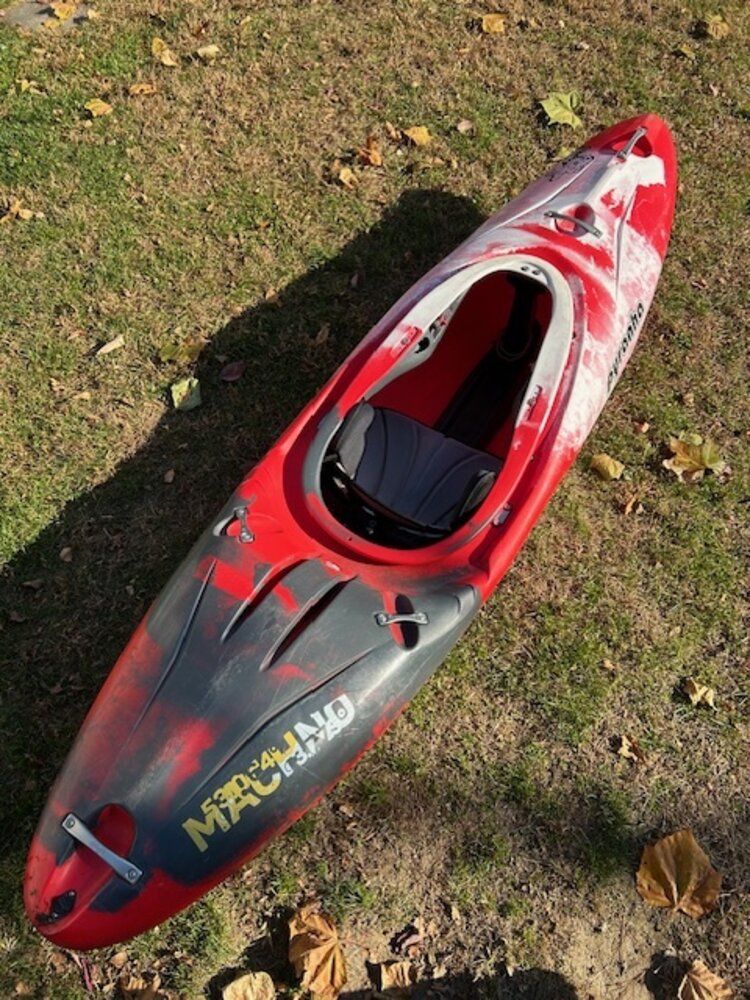 Pyranha Machno kayak Medium Red-White-Grey - consignment