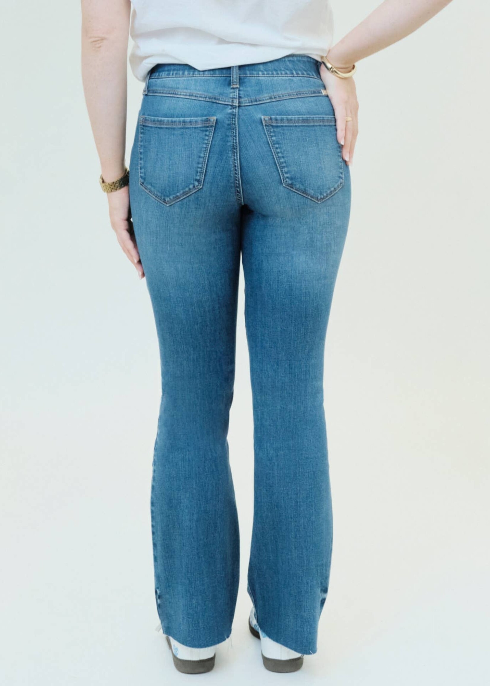 1822 Denim Gracie