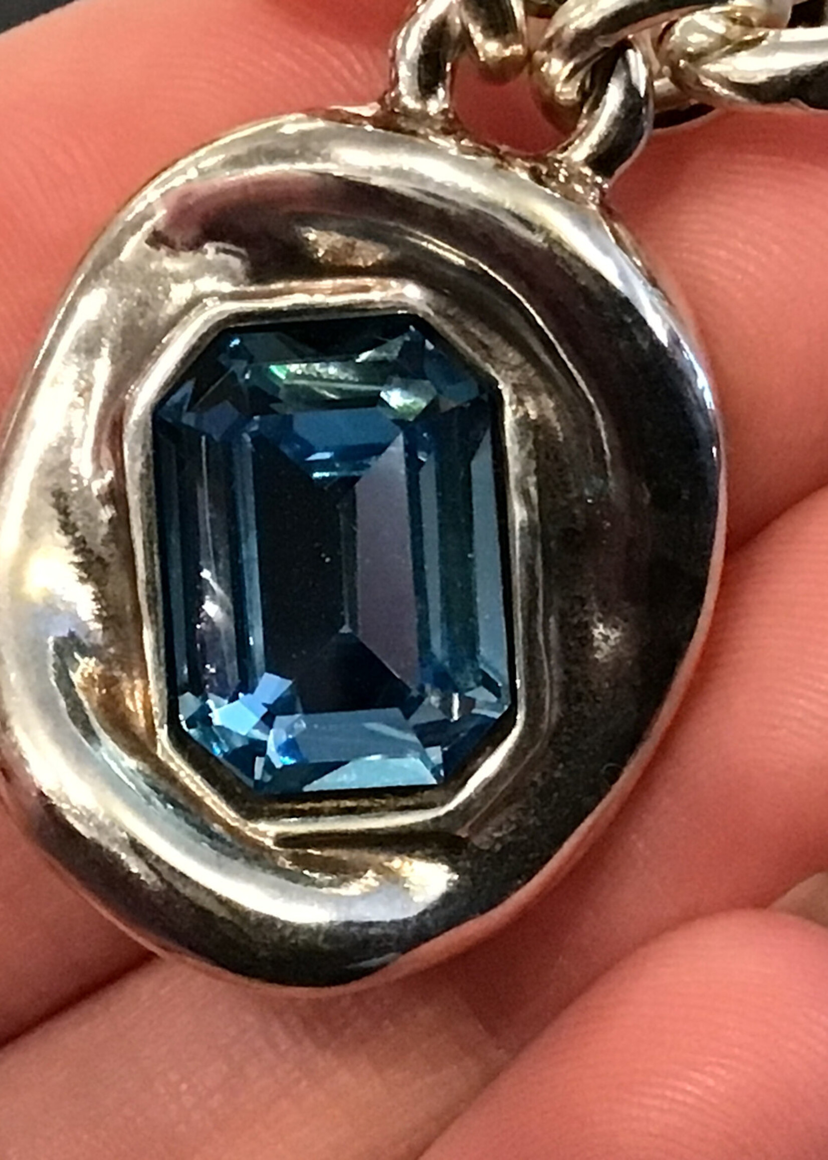 UNO de 50 COL - MTL - SER VALIENTE EXC