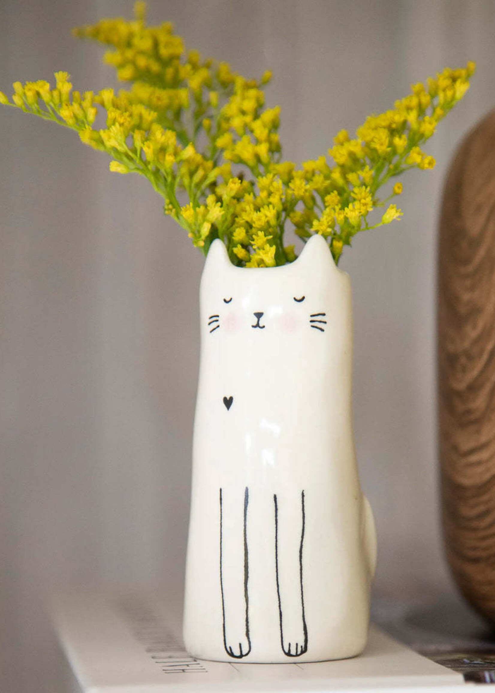 Bud Vase Cat