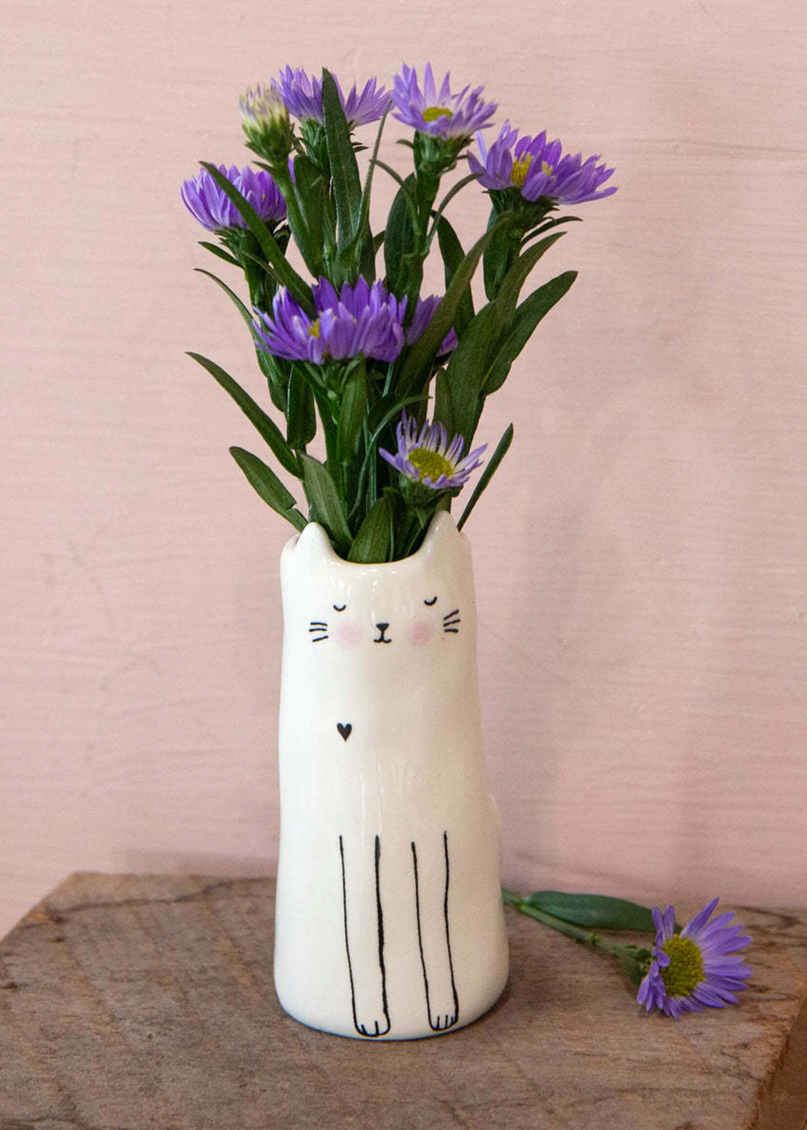 Bud Vase Cat