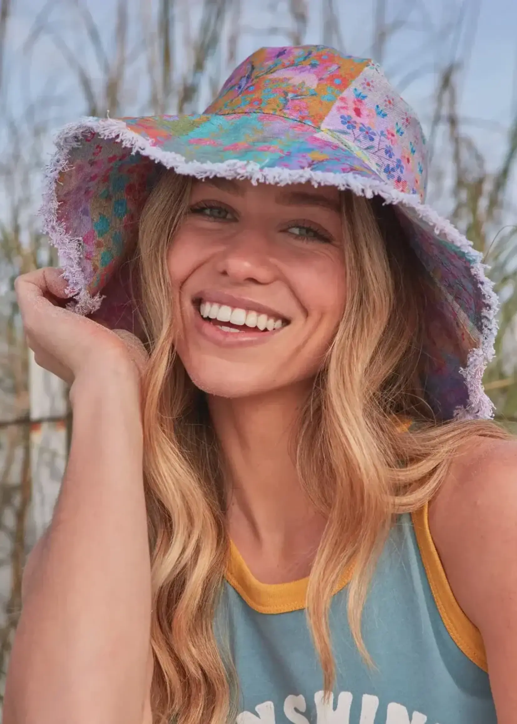 Sandy Days Bucket Hat