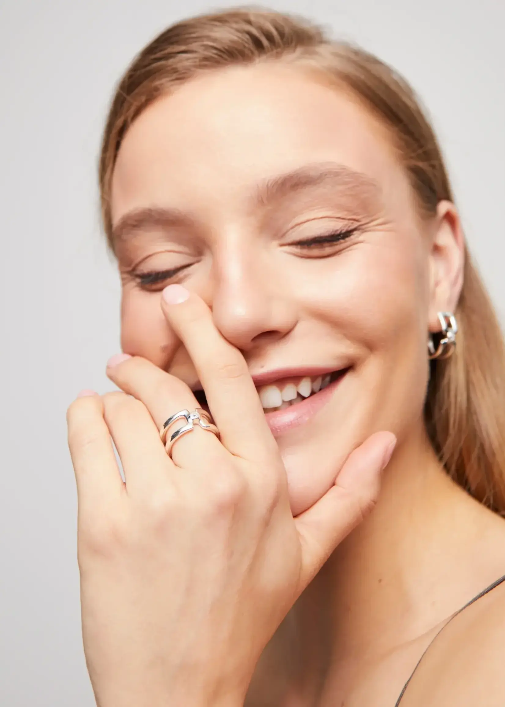 UNO de 50 ANI - MTL - SER INDOMABLE