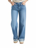 1822 Denim Slim Wide Jean w/ Cuff in Kinsley