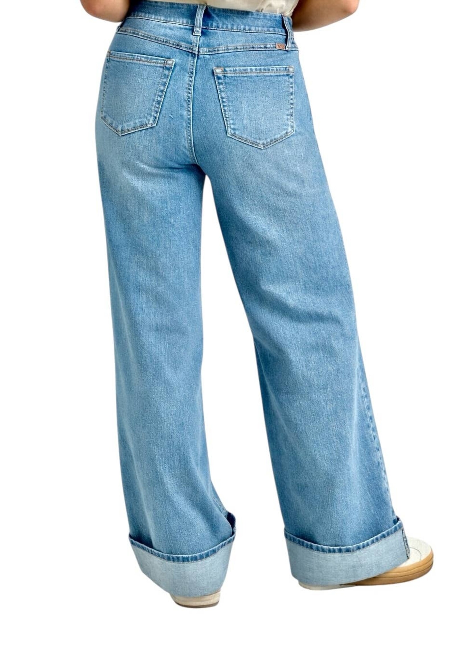 1822 Denim Slim Wide Jean w/ Cuff in Kinsley