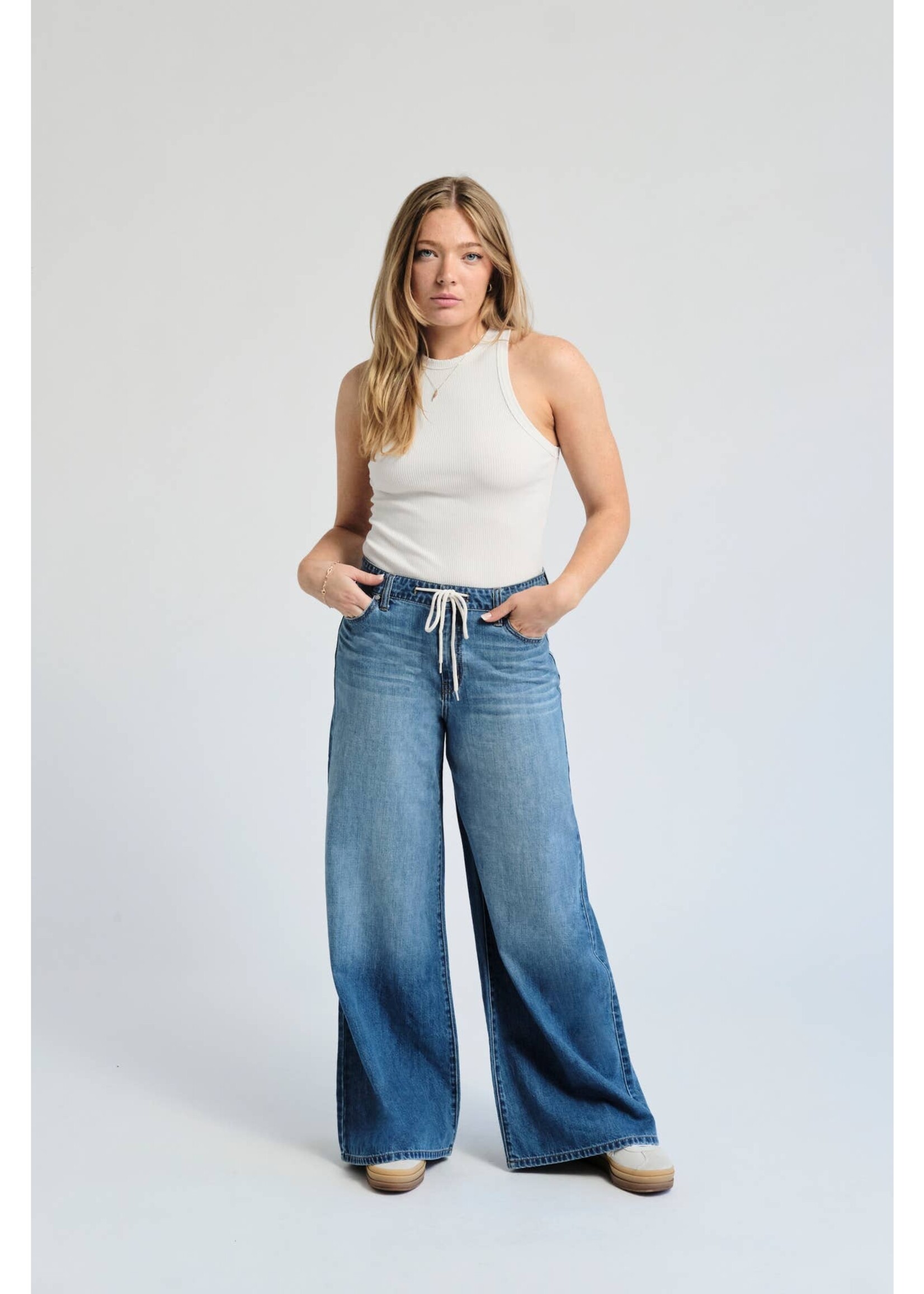 1822 Denim Baggy Wide Leg Jean W Drawstring in Yonkers