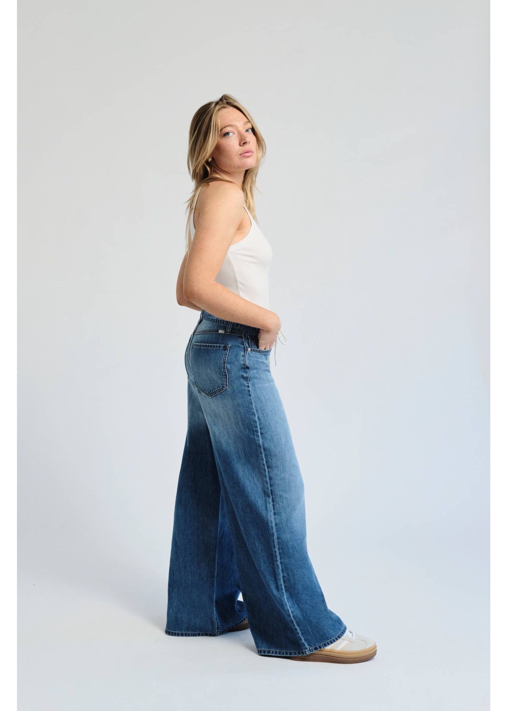 1822 Denim Baggy Wide Leg Jean W Drawstring in Yonkers