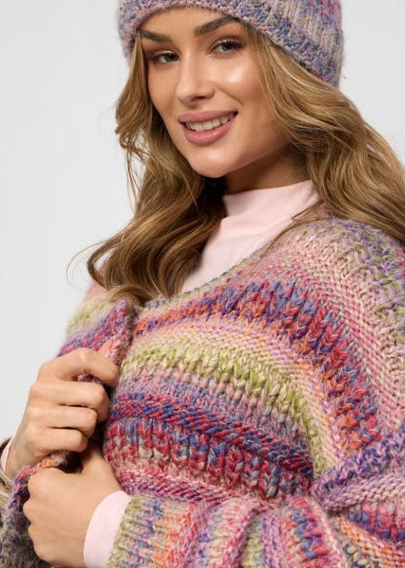 Saachi Multicolored Knit Beanie